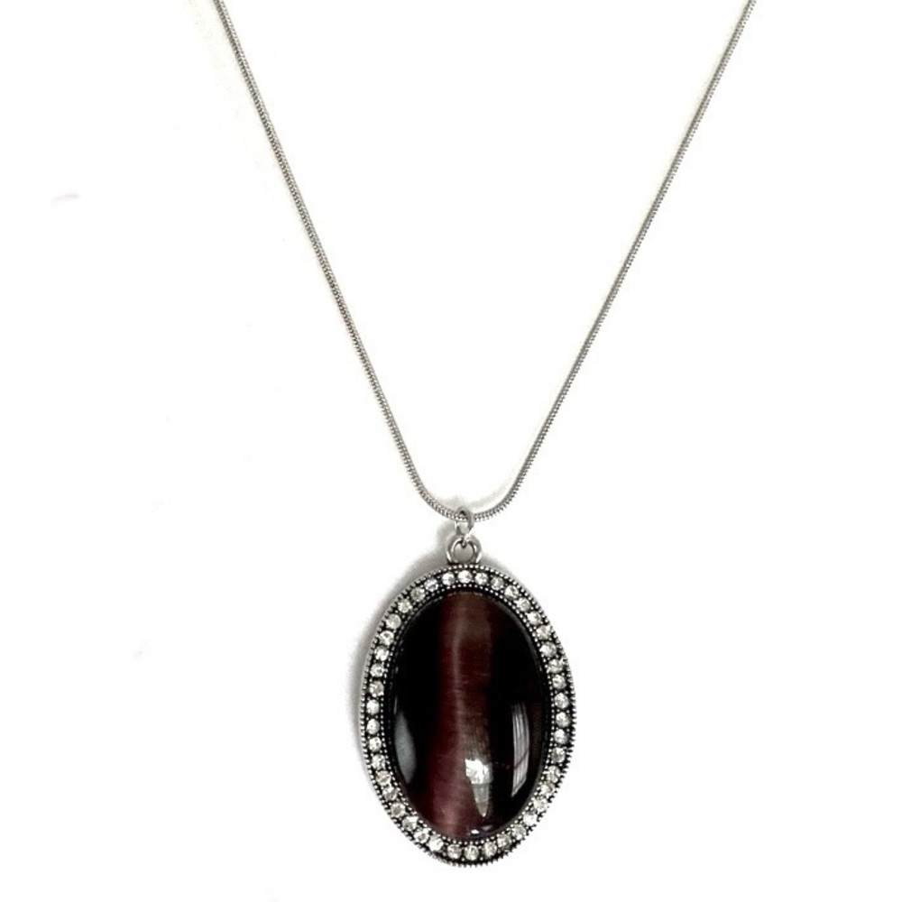 NWT Silver Chain Necklace with Purple Cat’s Eye Stone and Rhinestones